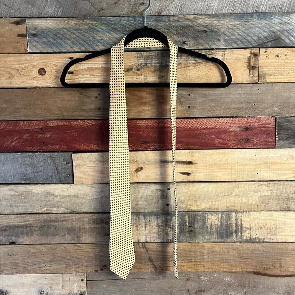 Brooks‎ Brothers Pale Yellow Tie
